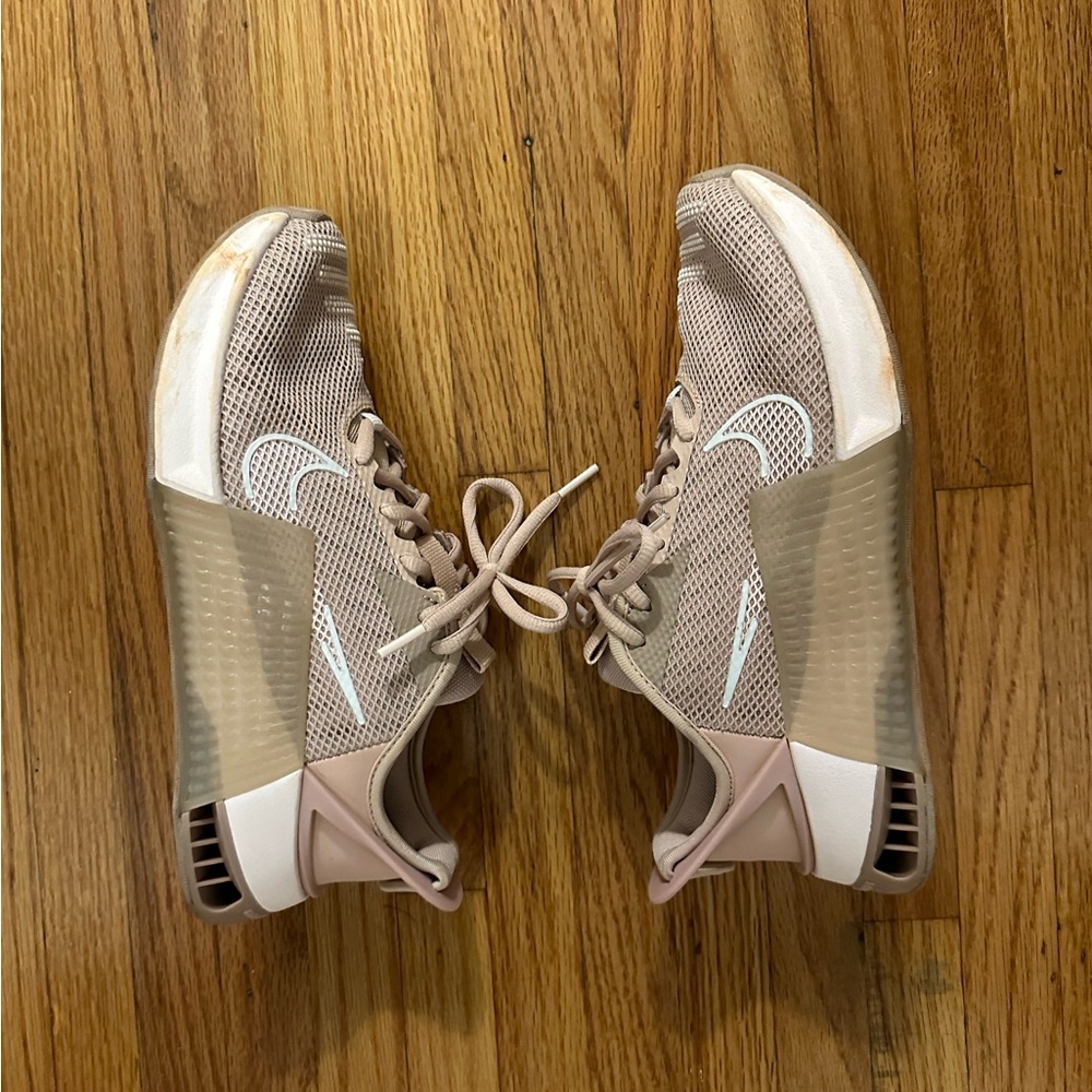 Nike Metacon 9 EasyOn Pink Workout Sneakers
